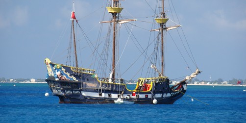 GALVESTON CRUISES : Cayman Pirate Encounter : Excursions